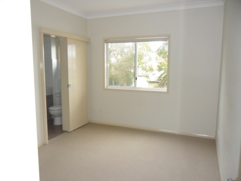 S2/26 Sydney Street, Redcliffe QLD 4020