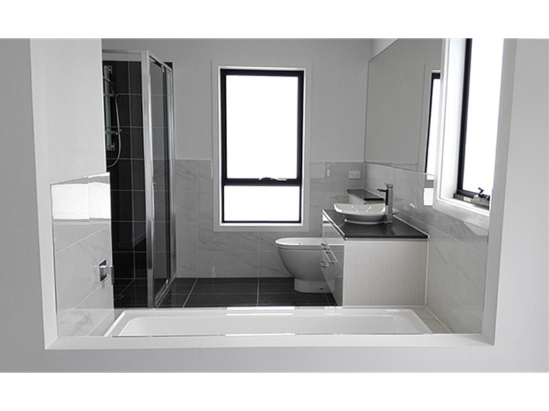 68 Gilruth Road, Kenmore QLD 4069