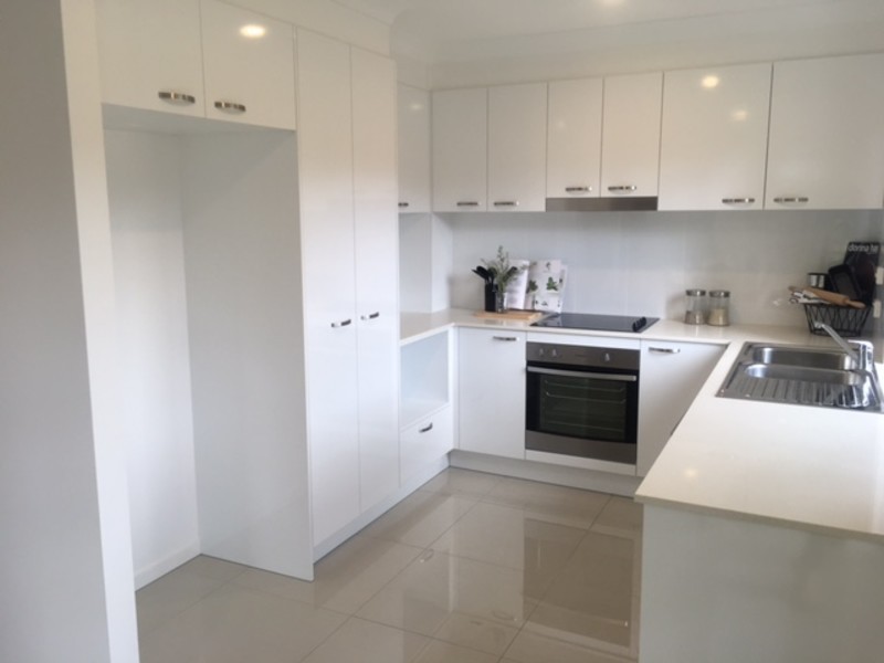 6 Cloverdale Road, Doolandella QLD 4077