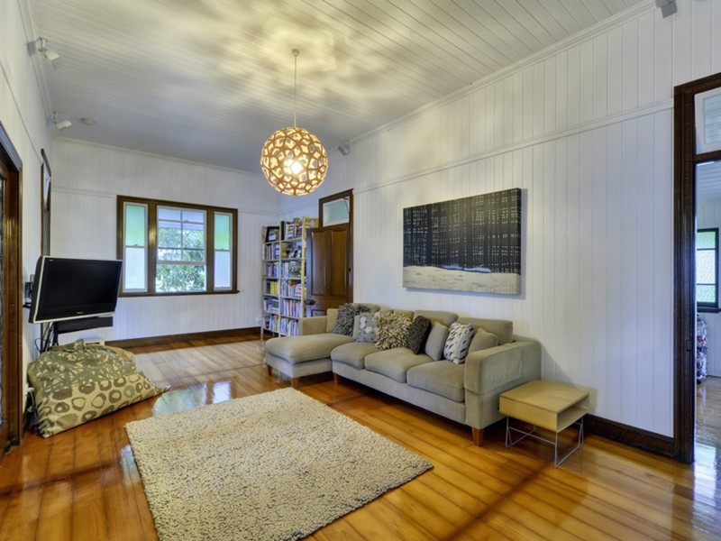 9 Orleigh Street, West End QLD 4101