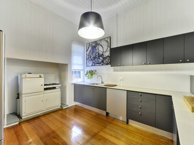 9 Orleigh Street, West End QLD 4101