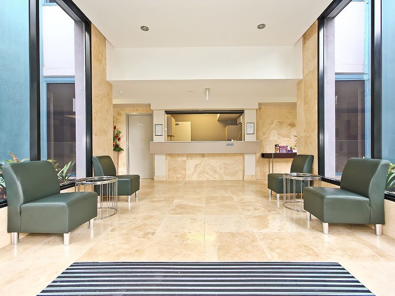 4/21 Patrick Lane, Toowong QLD 4066