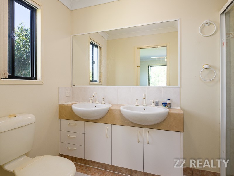 10 Diane Court, Calamvale QLD 4116