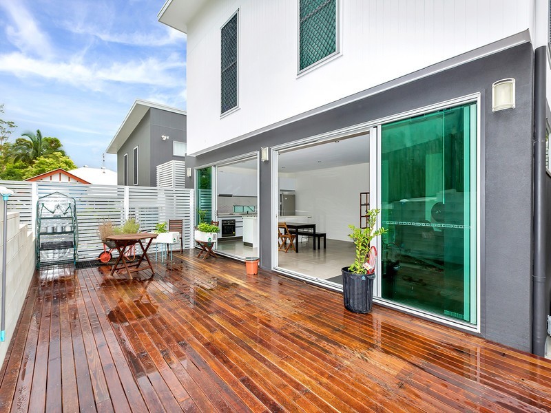 1/10 Julia Street, Highgate Hill QLD 4101