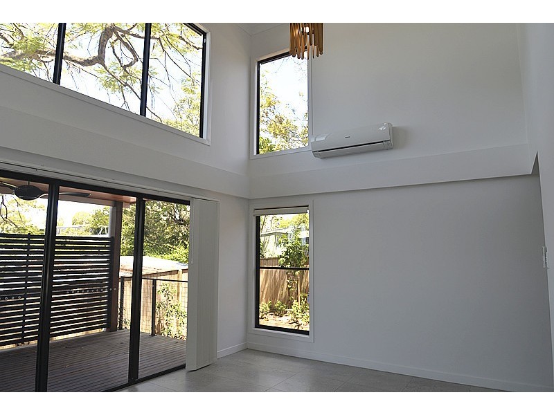68 Gilruth Road, Kenmore QLD 4069