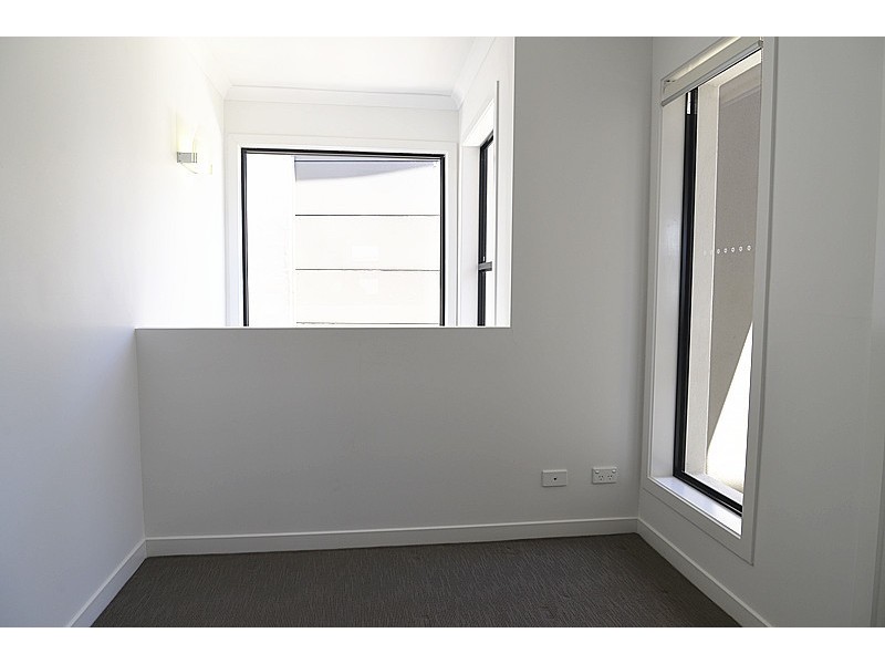 68 Gilruth Road, Kenmore QLD 4069