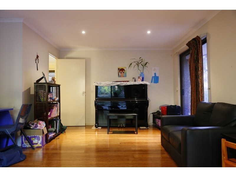 33 Carissa Street, Sinnamon Park QLD 4073