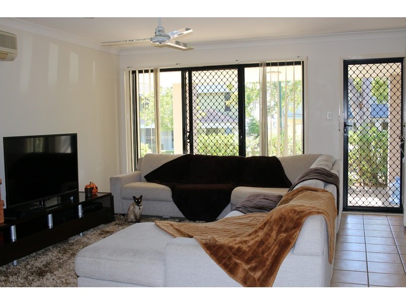 8/300 Cliveden Avenue, Corinda QLD 4075