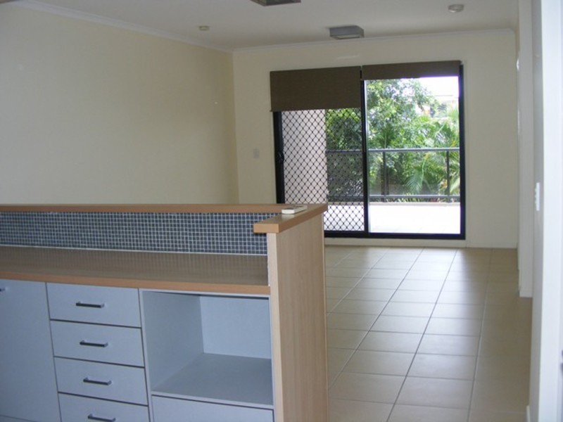 14/82-86 Mein, Scarborough QLD 4020