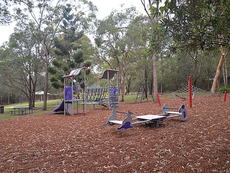 14 Drummond Street, Sinnamon Park QLD 4073