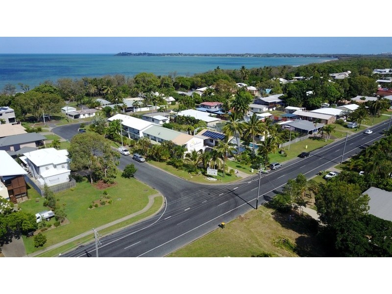 15 Pacific Drive, Blacks Beach QLD 4740