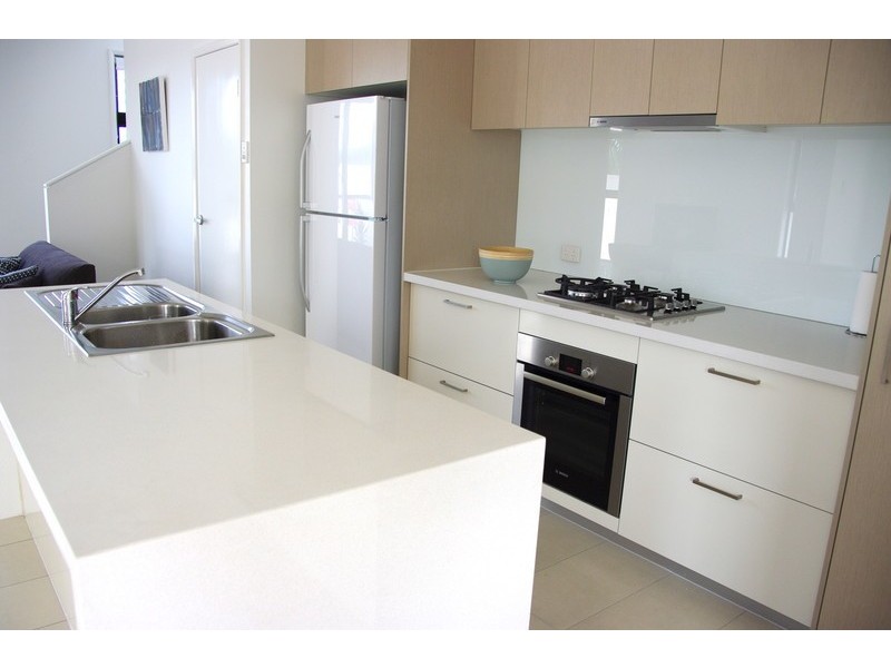 1 Mayfair Lane, Hope Island QLD 4212