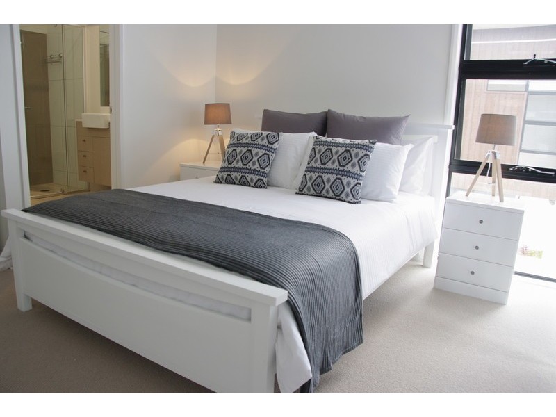 1 Mayfair Lane, Hope Island QLD 4212