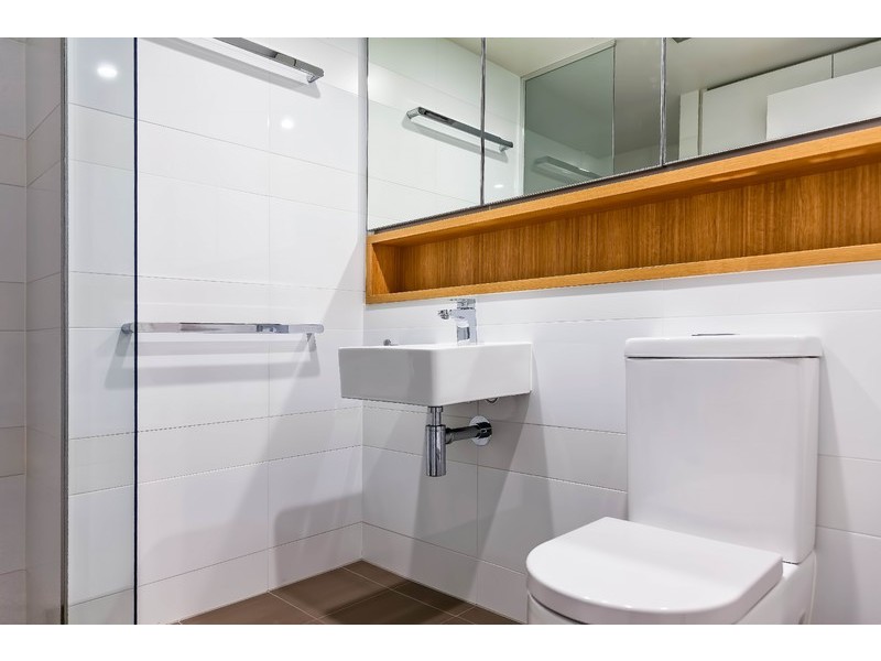 4/113 Commercial Road, Teneriffe QLD 4005