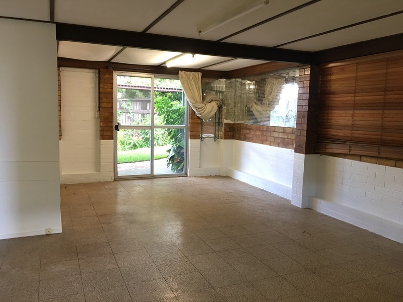 A/21 Mourilyan Street, Mansfield QLD 4122