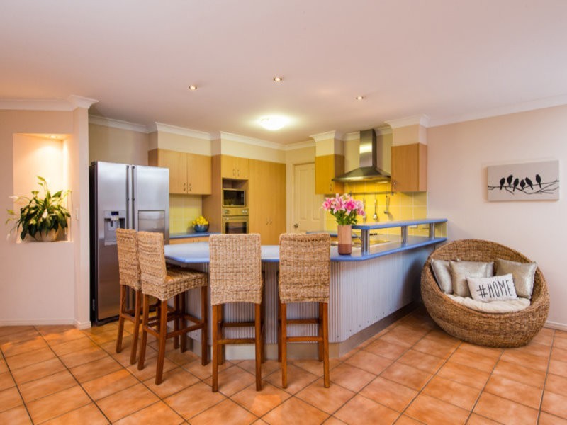 9 Apple Blossom Place, Eight Mile Plains QLD 4113