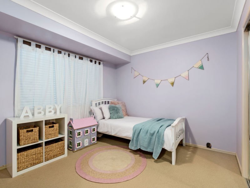 9 Apple Blossom Place, Eight Mile Plains QLD 4113