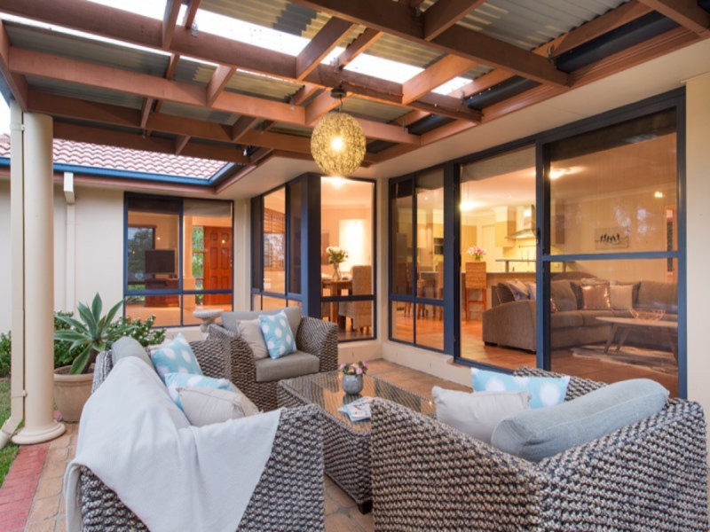 9 Apple Blossom Place, Eight Mile Plains QLD 4113