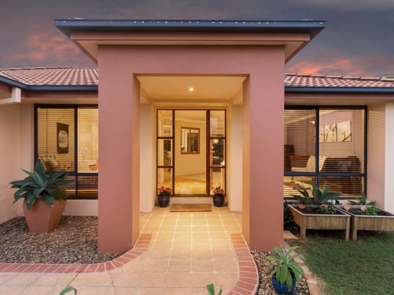 9 Apple Blossom Place, Eight Mile Plains QLD 4113