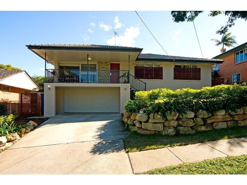 12 Cresthaven Drive, Mansfield QLD 4122