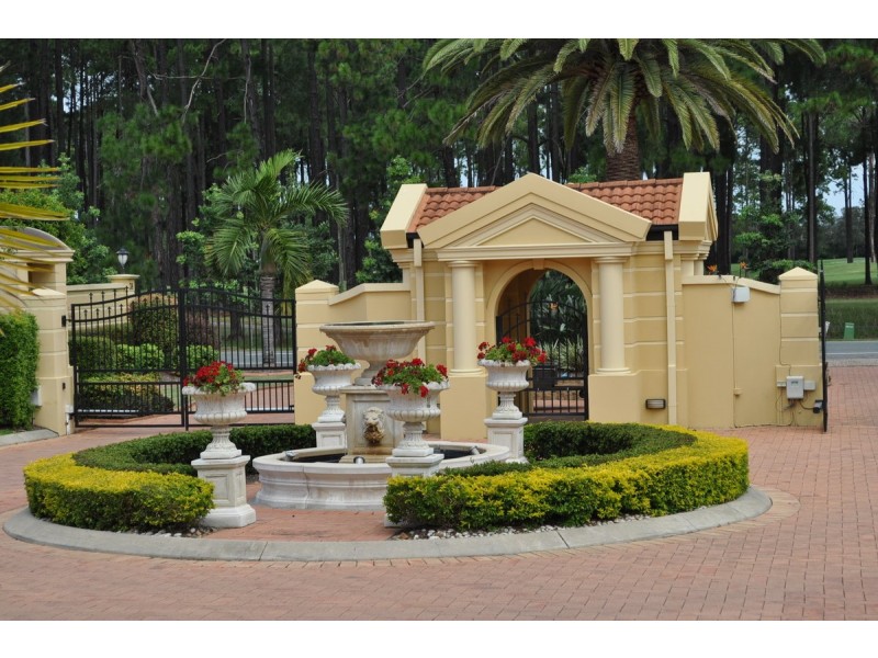 Hope Island QLD 4212