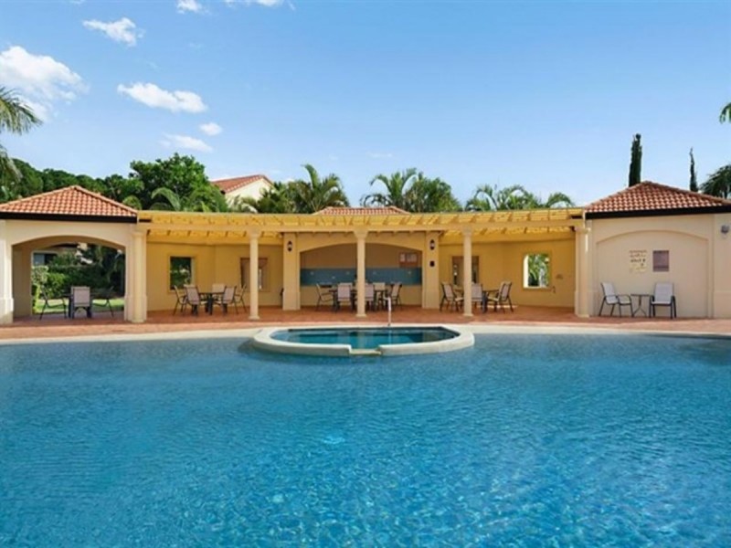 Hope Island QLD 4212