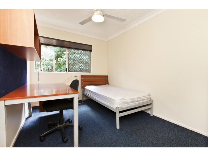 28/129 Currumburra Road, Ashmore QLD 4214