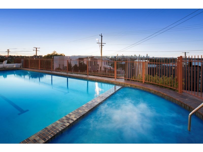 5 Spica Street, Coorparoo QLD 4151