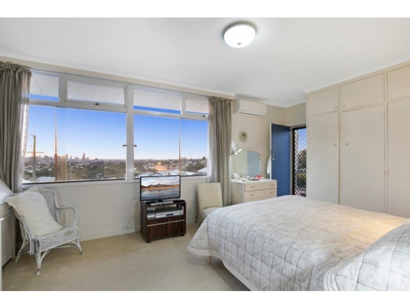 5 Spica Street, Coorparoo QLD 4151