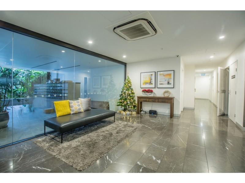 37D Harbour Road, Hamilton QLD 4007