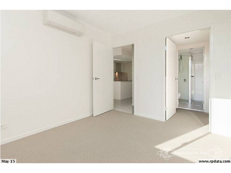 8/36-41 Kitchener Street, Coorparoo QLD 4151