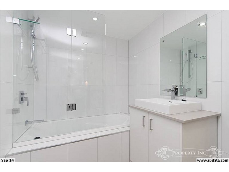 8/36-41 Kitchener Street, Coorparoo QLD 4151