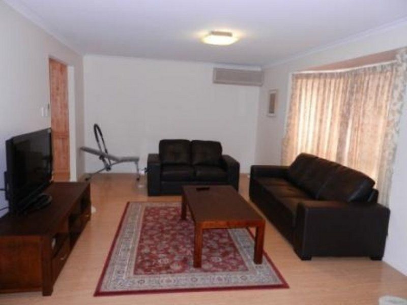 04 Chotai Place, Coopers Plains QLD 4108