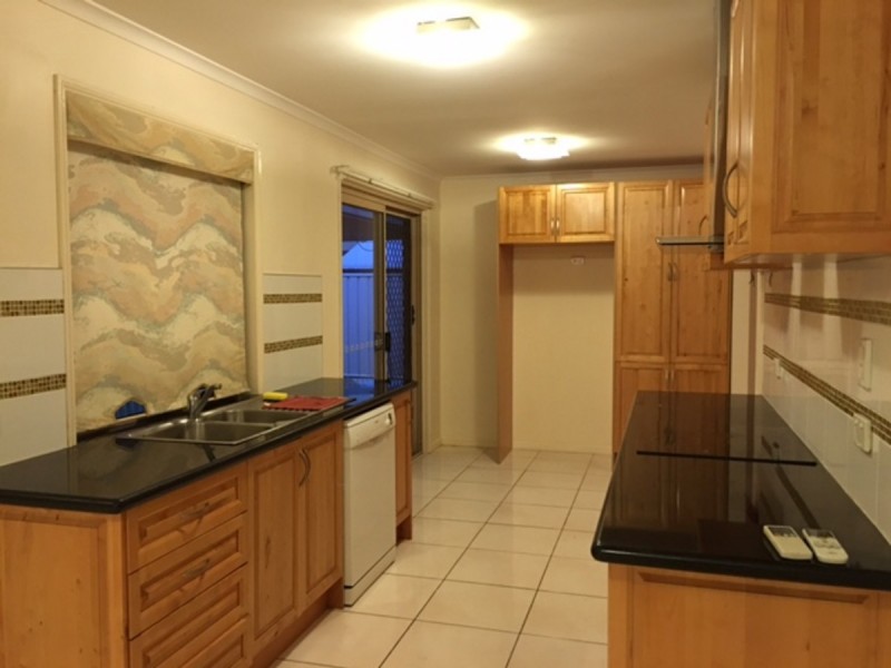 04 Chotai Place, Coopers Plains QLD 4108