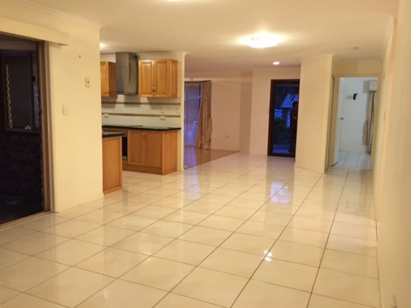 04 Chotai Place, Coopers Plains QLD 4108