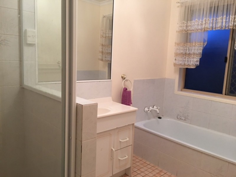 04 Chotai Place, Coopers Plains QLD 4108