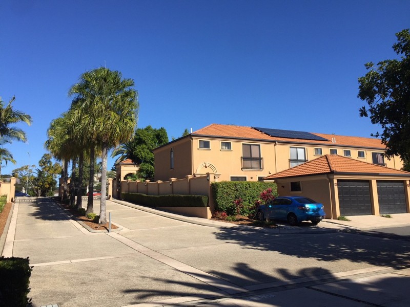 Sinnamon Park QLD 4073