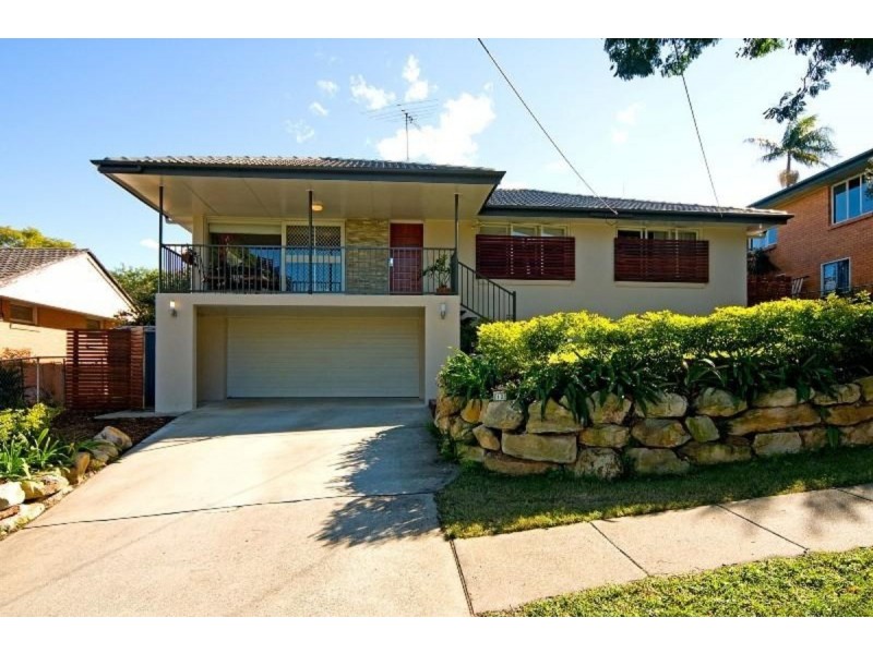 12 Cresthaven Drive, Mansfield QLD 4122