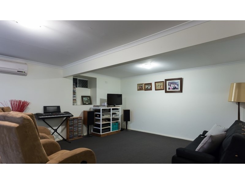 12 Cresthaven Drive, Mansfield QLD 4122