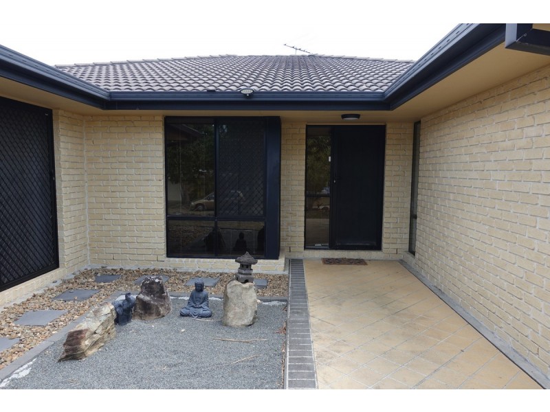12 Newland Crescent, Parkinson QLD 4115