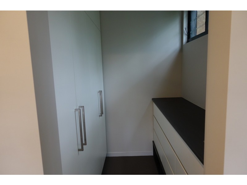 6 Ironside Street, St Lucia QLD 4067