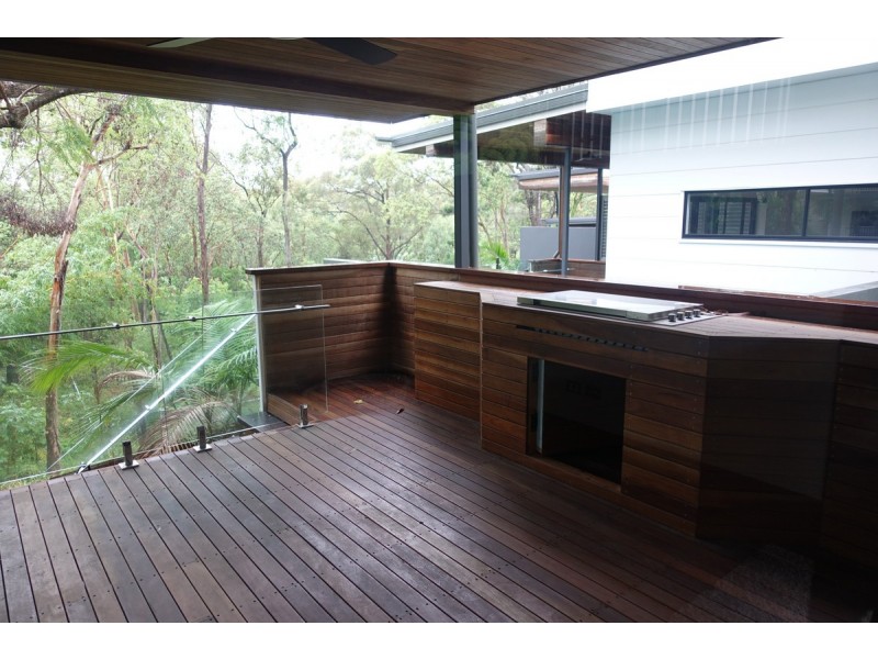 6 Ironside Street, St Lucia QLD 4067