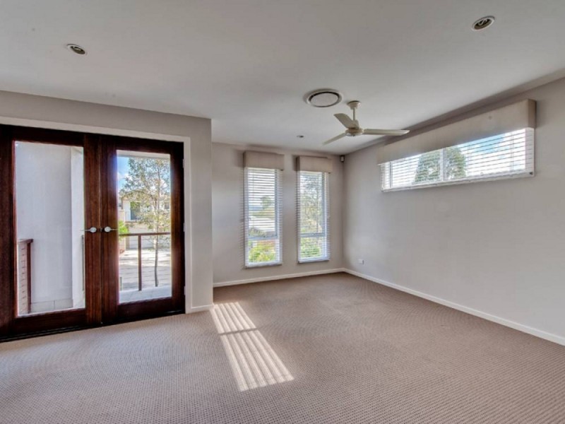 3 Boronia Court, Springfield Lakes QLD 4300