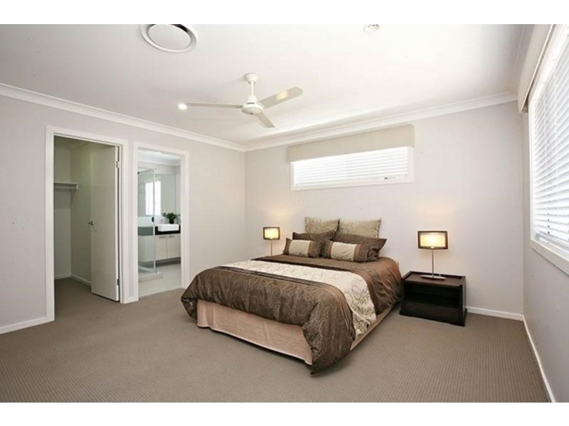 3 Boronia Court, Springfield Lakes QLD 4300
