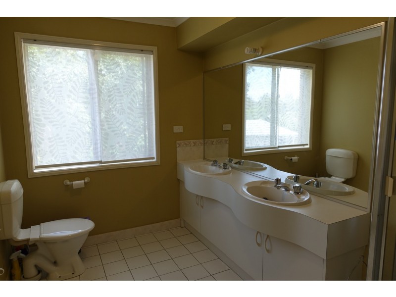 31A Palm Street, Kenmore QLD 4069