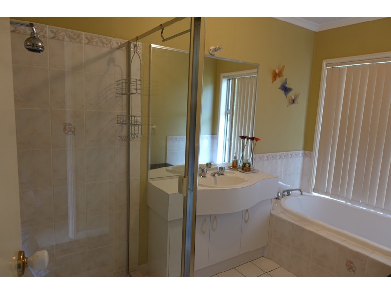 31A Palm Street, Kenmore QLD 4069