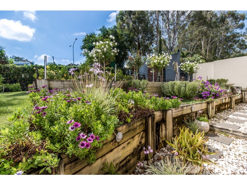 1004 Lakeview Terrace, Benowa QLD 4217