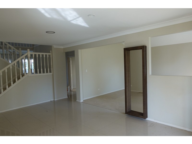 33 Bordeaux Street, Eight Mile Plains QLD 4113