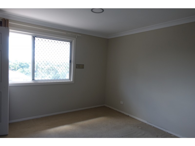 33 Bordeaux Street, Eight Mile Plains QLD 4113