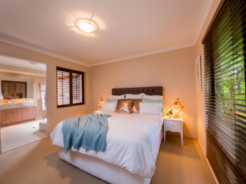 9 Apple Blossom Place, Eight Mile Plains QLD 4113